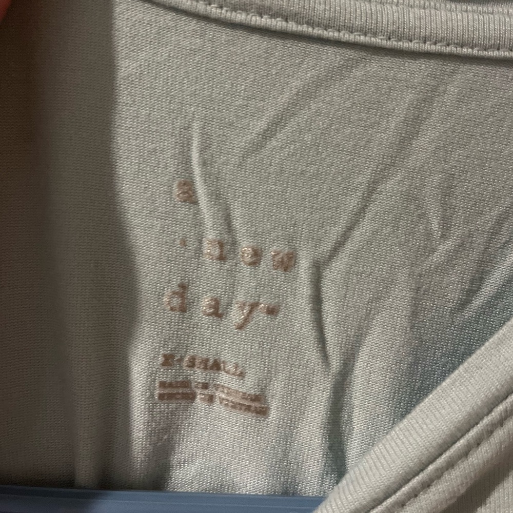 A New day cotton tank top - Picture 2 of 2